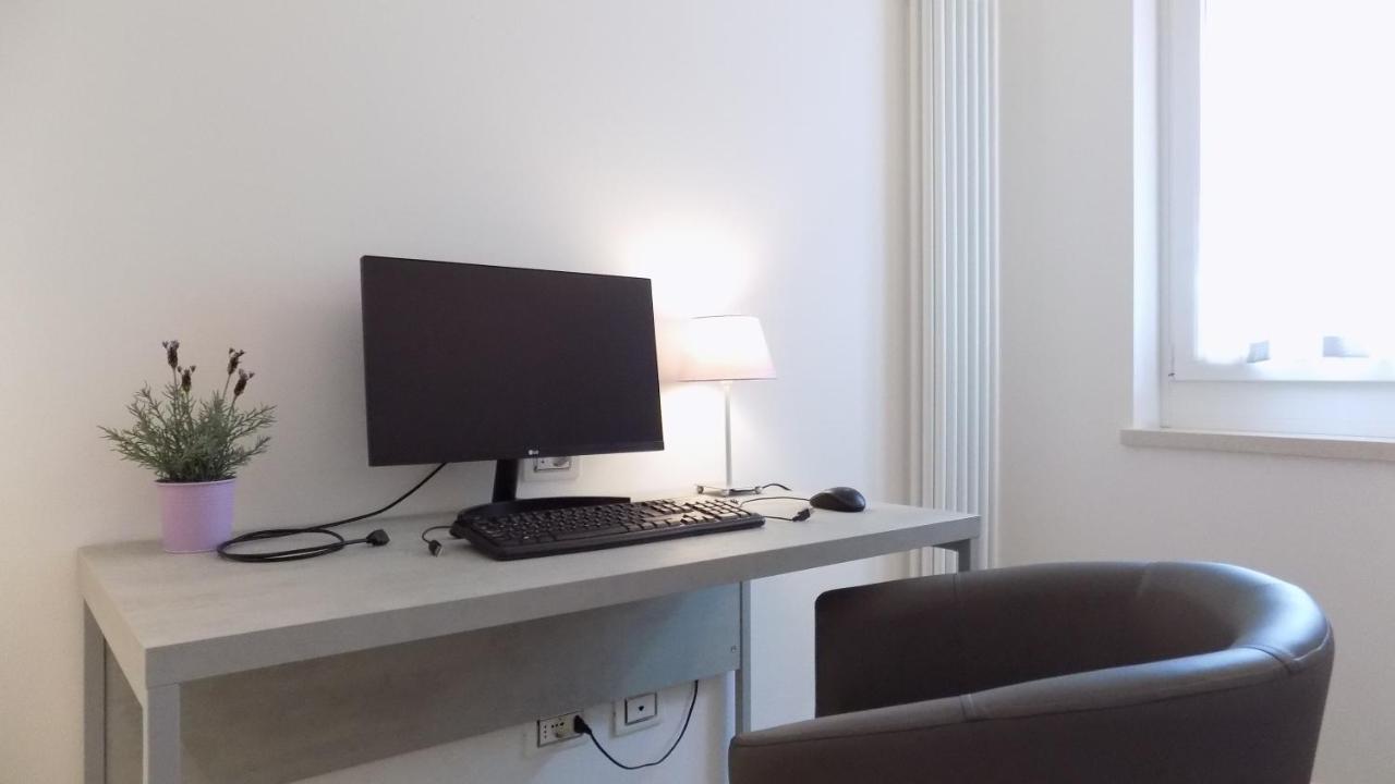 Millyholidays - Apartment Lilla - Center - Nearby Beach - Private Garden - Spa Pool 巴多利诺 外观 照片